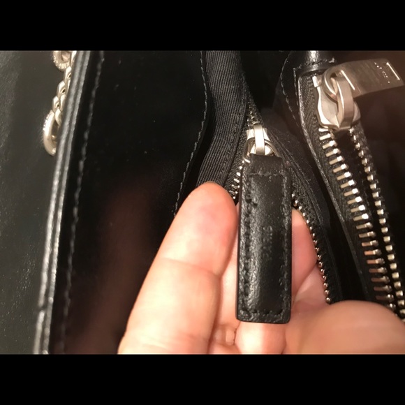Saint Laurent Medium Loulou bag - Picture 6 of 12